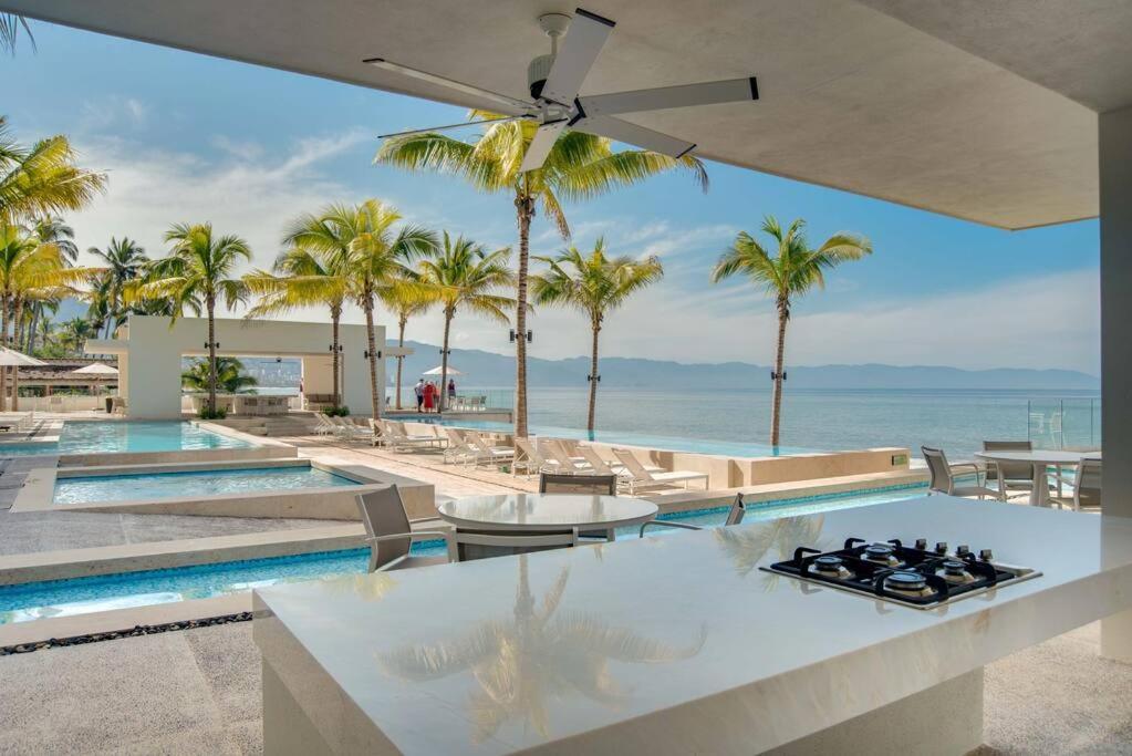 Harbor 3008 Amazing Beach Front Condo By Moikkarentals Puerto Vallarta Exterior photo